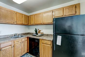 Fully Equipped Kitchen at Doncaster Village Apartments, Parkville, Maryland